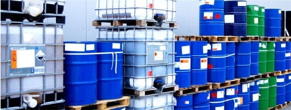 Sự đa dạng của hóa chất sử dụng trong giặt khô cao cấp