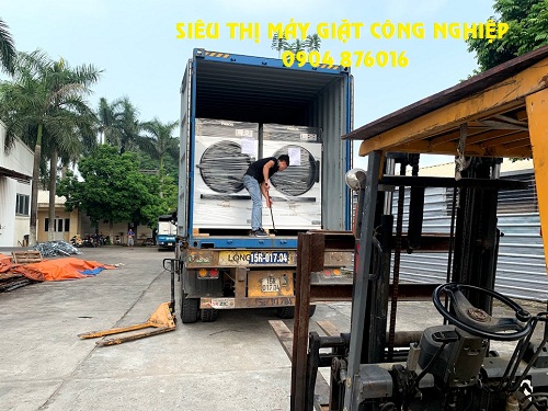Phân phối máy giặt cho trung tâm bảo trợ xã hội