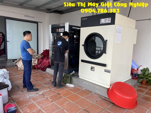 Máy giặt, máy sấy đi vào vận hành tại xưởng giặt ở Quảng Bình