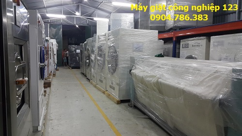 Chọn mua loại máy giặt công nghiệp phù hợp để tránh lãng phí tiền đầu tư