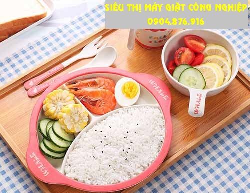 Bữa ăn của trẻ đảm bảo an toàn thì vệ sinh dụng cụ đựng thực phẩm cần làm thật tốt