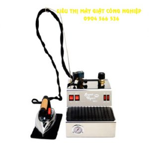 Nồi hơi nước mini tích hợp bàn ủi dung tích 2.5L Malkan BF072BF