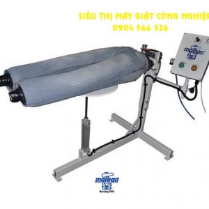 Máy thổi form quần dạng nằm ngang có hệ thống nạp khí tự động MalKan EKOPSU2A