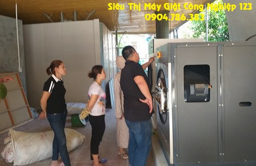 Lắp đặt, chạy thử máy giặt công nghiệp cho nhà nghỉ tại Thái Nguyên