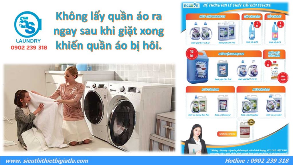 Không lấy quần áo ra ngay sau khi giặt xong khiến quần áo bị hôi.